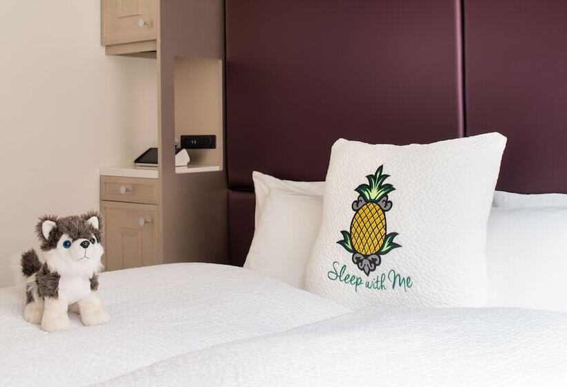 Fotos del hotel Staypineapple, An Artful , Midtown New York:  11