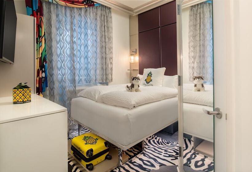 Fotos del hotel Staypineapple, An Artful , Midtown New York:  2