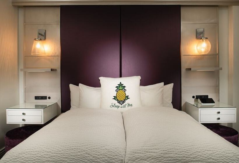 Fotos del hotel Staypineapple, An Artful , Midtown New York:  5