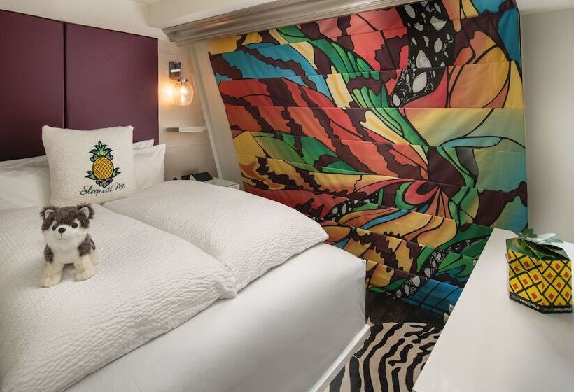 Fotos del hotel Staypineapple, An Artful , Midtown New York:  4