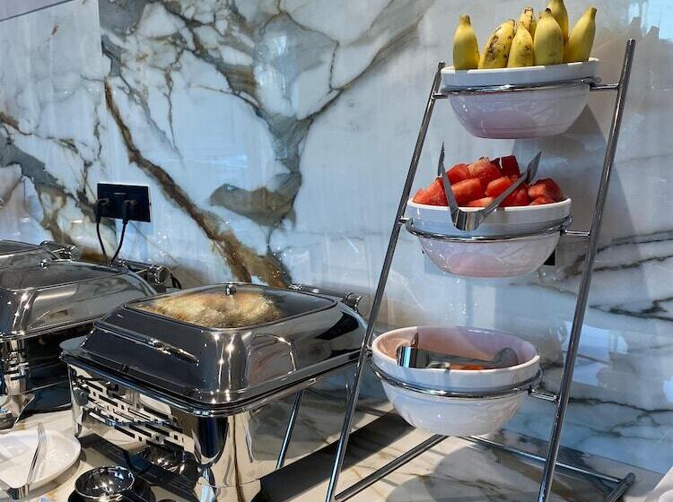 Fotos del hotel Treebo Trend J Esvi:  12