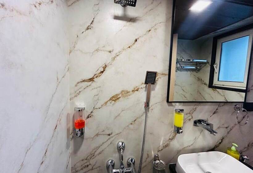 Fotos del hotel Treebo Trend J Esvi:  5