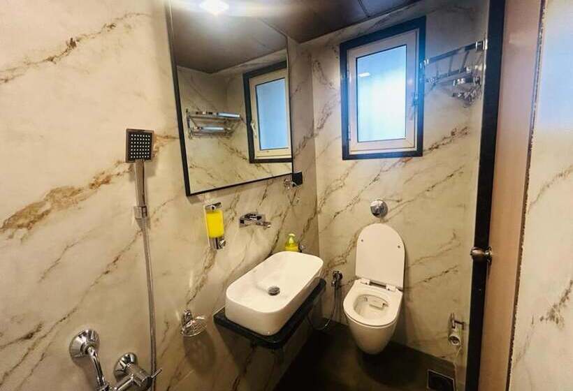 Fotos del hotel Treebo Trend J Esvi:  4