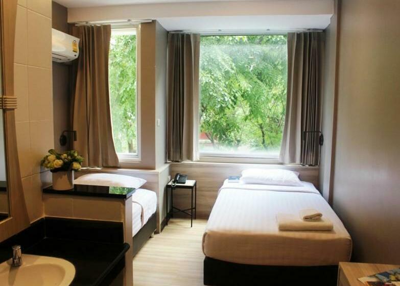 Fotos del hotel Ywca International House:  8