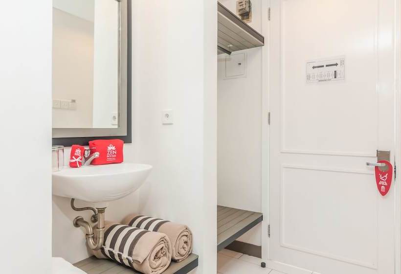 Fotos del hotel Zen Rooms Kerobokan Jalan Bidadari:  11