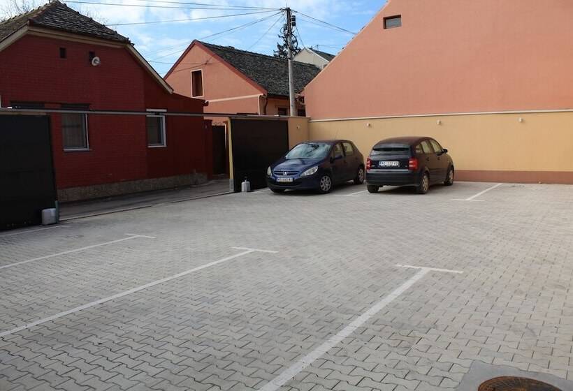 Fotos del hotel Garni Hotel 11tica Dm:  2