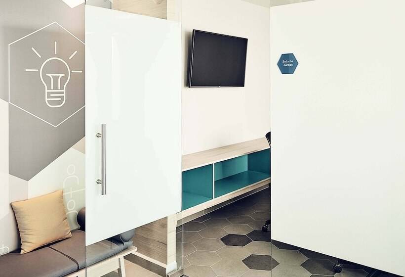 Fotos del hotel One Tijuana Otay:  13