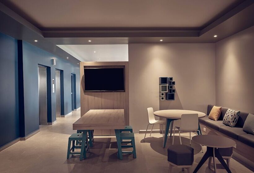 Fotos del hotel One Tijuana Otay:  15