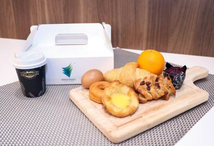 Fotos del hotel Pinetree Marina Resort:  16