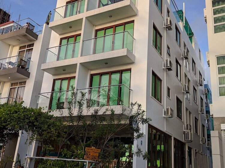 Fotos del hotel Huvan Beach Hotel At Hulhumale':  21