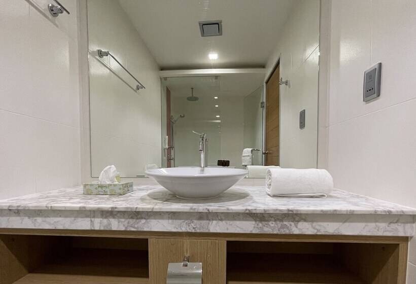 Fotos del hotel Huvan Beach Hotel At Hulhumale':  20