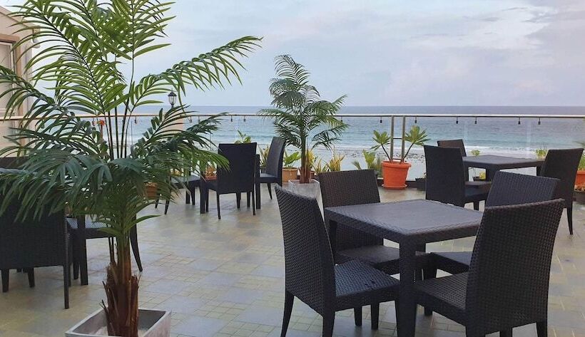 Fotos del hotel Huvan Beach Hotel At Hulhumale':  10