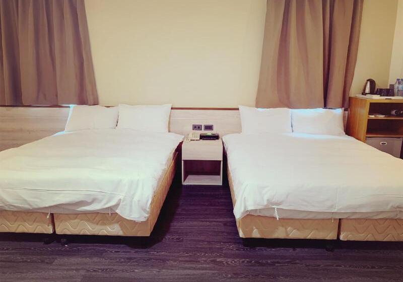 Fotos del hotel Raise  Taichung:  5