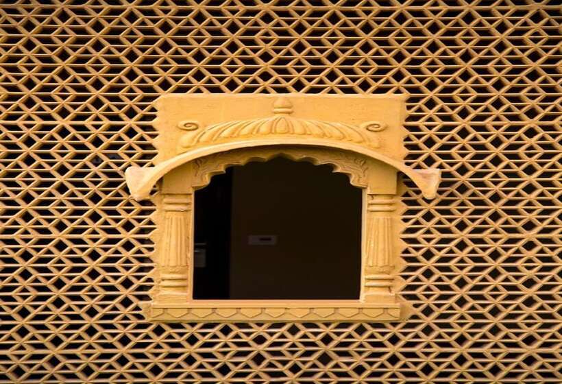 Fotos del hotel Sairafort Sarovar Portico:  6