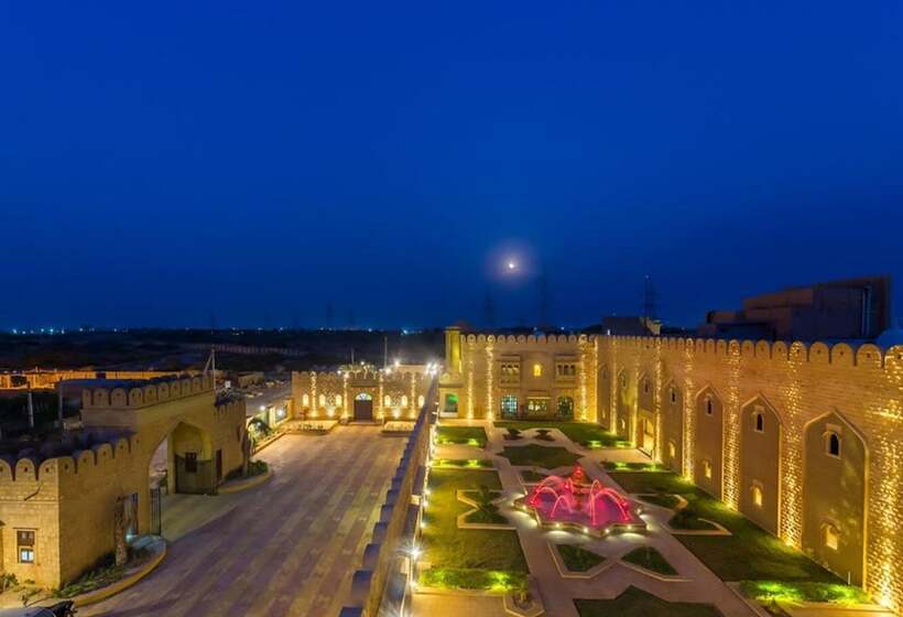 Fotos del hotel Sairafort Sarovar Portico:  14