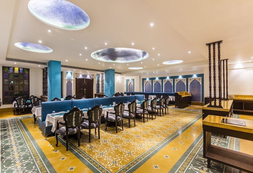 Fotos del hotel Sairafort Sarovar Portico:  19