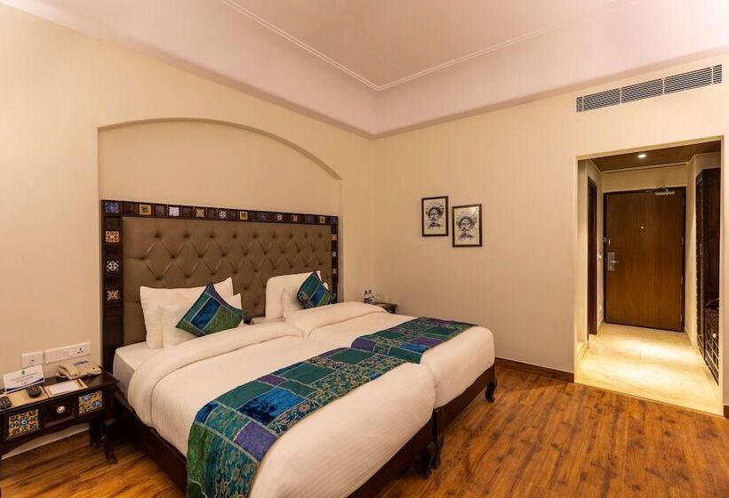 Fotos del hotel Sairafort Sarovar Portico:  3