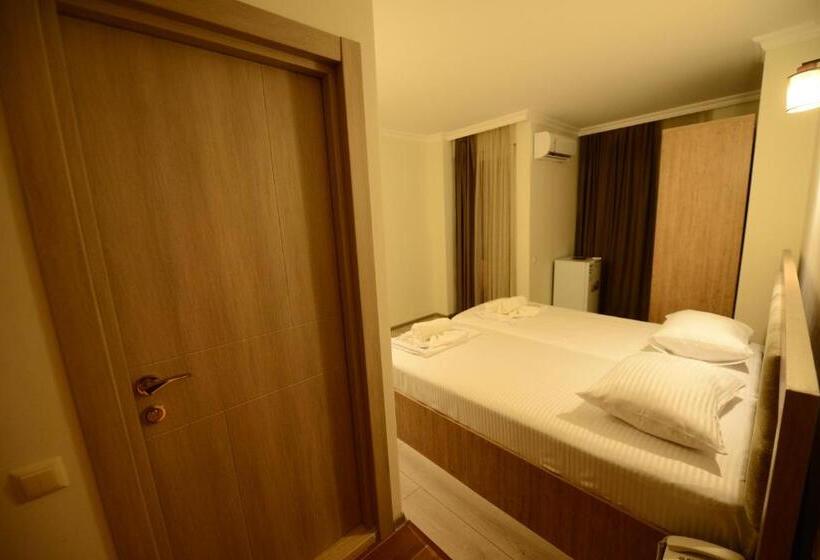 Fotos del hotel Aristocrat Batumi:  6