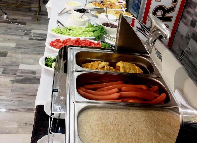 Fotos del hotel Aristocrat Batumi:  8