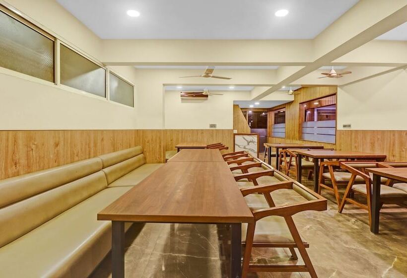 Fotos del hotel Capital O 60740 Silver Key:  14