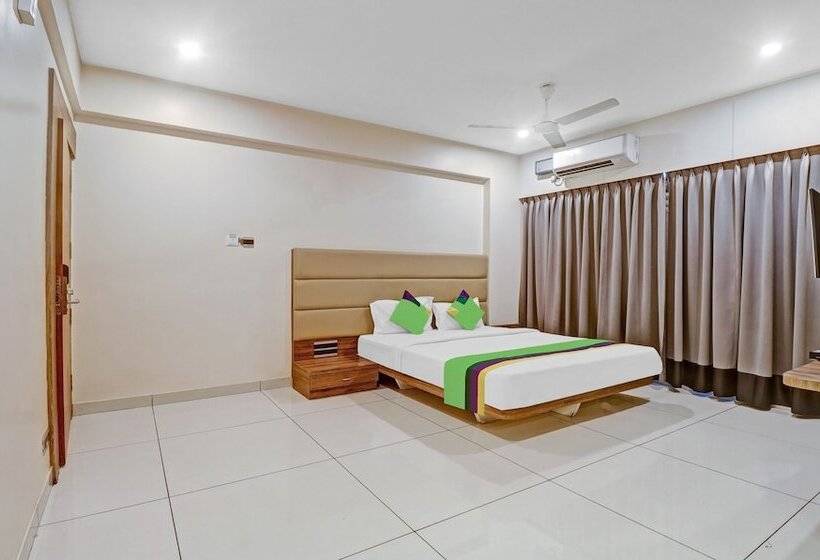 Fotos del hotel Capital O 60740 Silver Key:  19