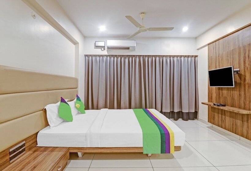 Fotos del hotel Capital O 60740 Silver Key:  20