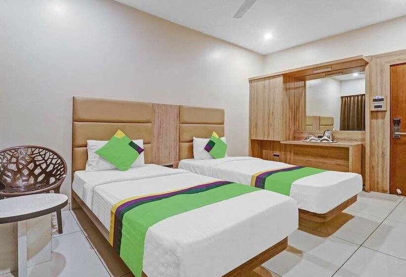 Fotos del hotel Capital O 60740 Silver Key:  21