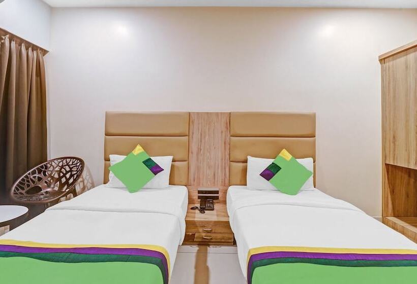 Fotos del hotel Capital O 60740 Silver Key:  9