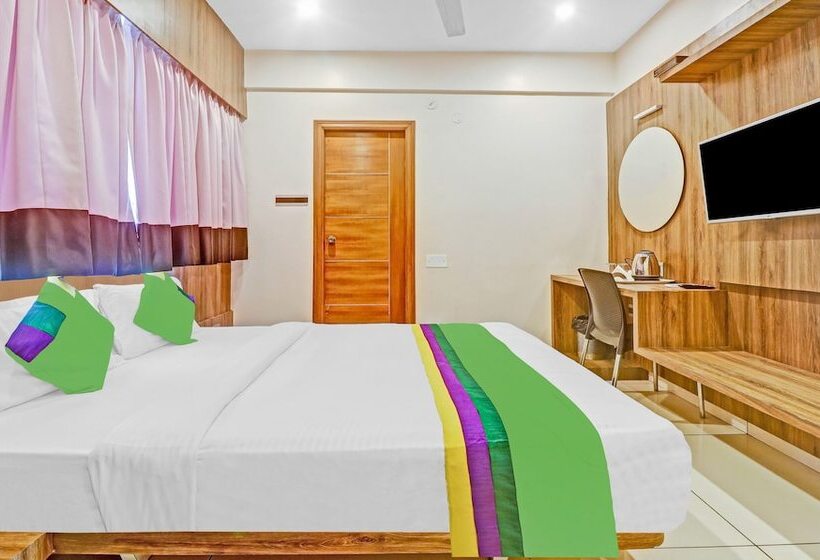 Fotos del hotel Capital O 60740 Silver Key:  6