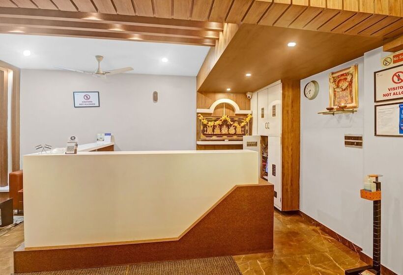 Fotos del hotel Capital O 60740 Silver Key:  3