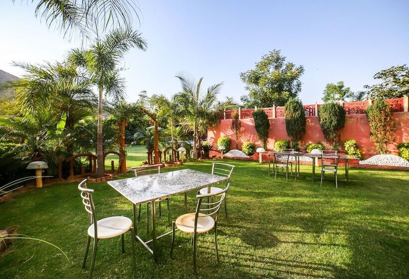 Oyo 11940 The Park City