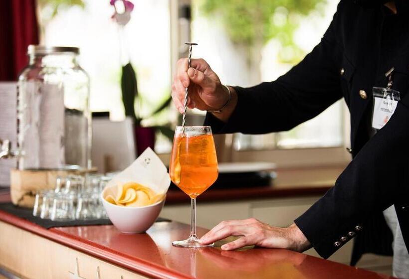 Fotos del hotel Unique:  21