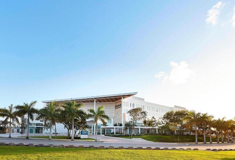 Fairfield Inn & Suites By Marriott Cancun Airport