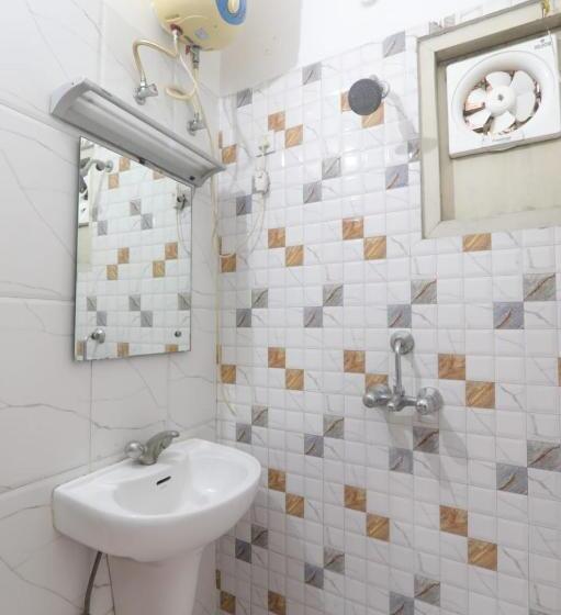 Fotos del hotel Fabexpress Global Inn Hussain Ganj:  3