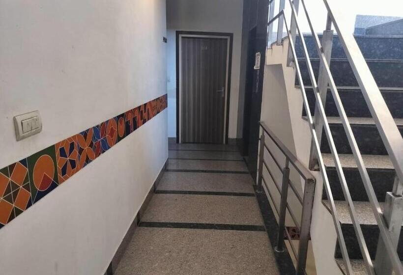 Fotos del hotel Fabexpress Global Inn Hussain Ganj:  13