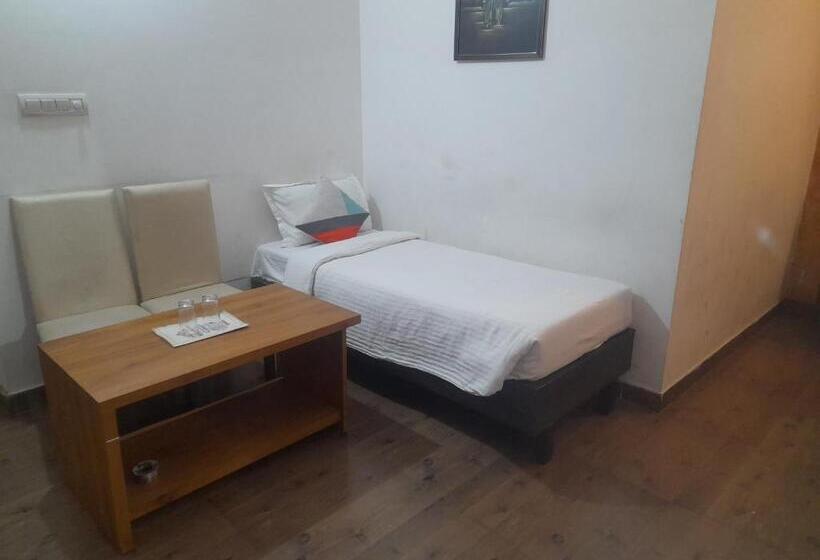 Fotos del hotel Fabexpress Global Inn Hussain Ganj:  7