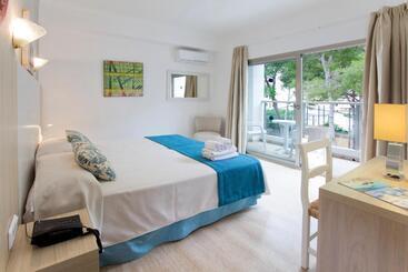 Petit Garden Hotel By Flacalco - Capdepera