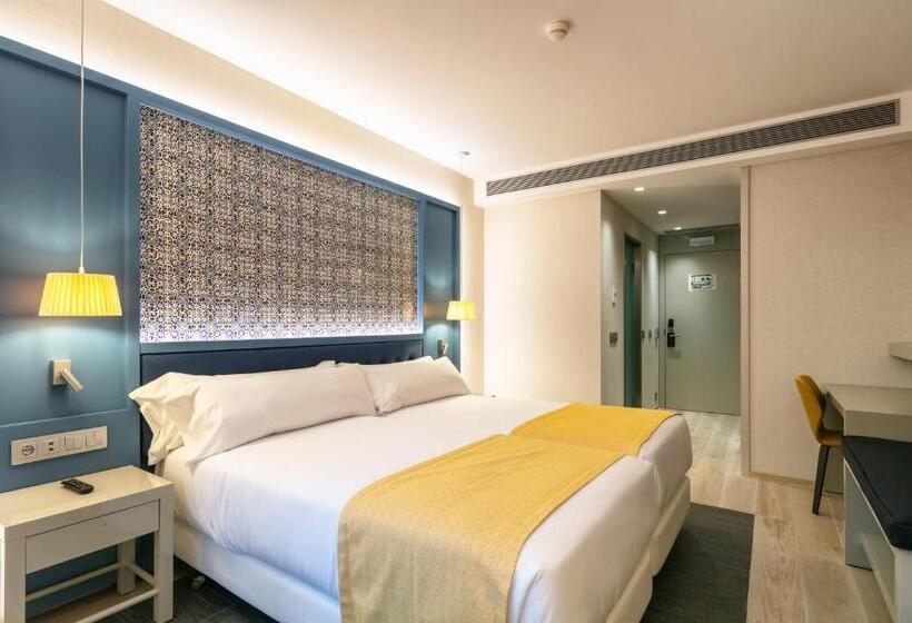 Fotos del hotel Catalonia Porto:  4