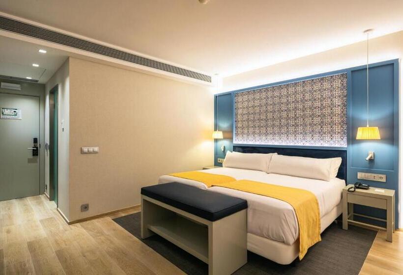 Fotos del hotel Catalonia Porto:  5