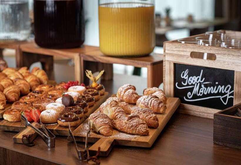 Fotos del hotel Hilton Garden Inn Bucharest Airport:  5