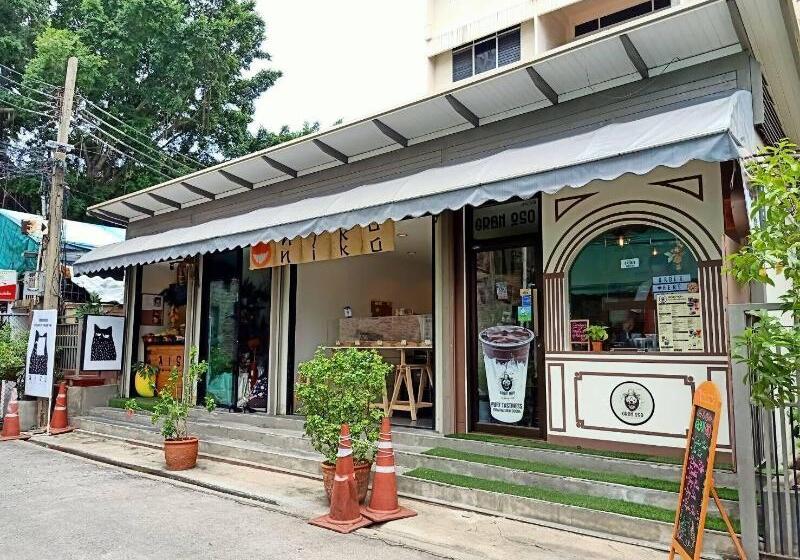 Fotos del hotel Le Vanvarothai Saladaeng Residence:  14