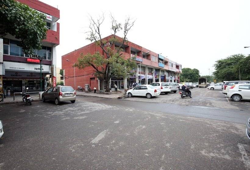 Fotos del hotel OYO 9230 Hotel Royal Brooks:  24