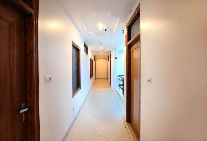 Fotos del hotel OYO 9230 Hotel Royal Brooks:  5