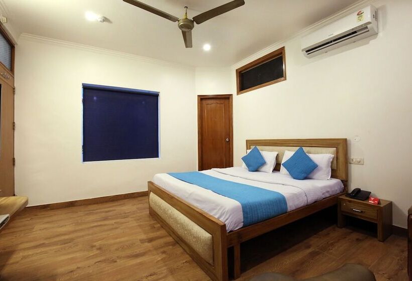 Fotos del hotel OYO 9230 Hotel Royal Brooks:  16