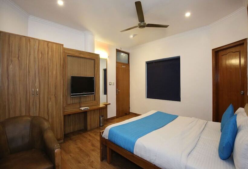 Fotos del hotel OYO 9230 Hotel Royal Brooks:  14