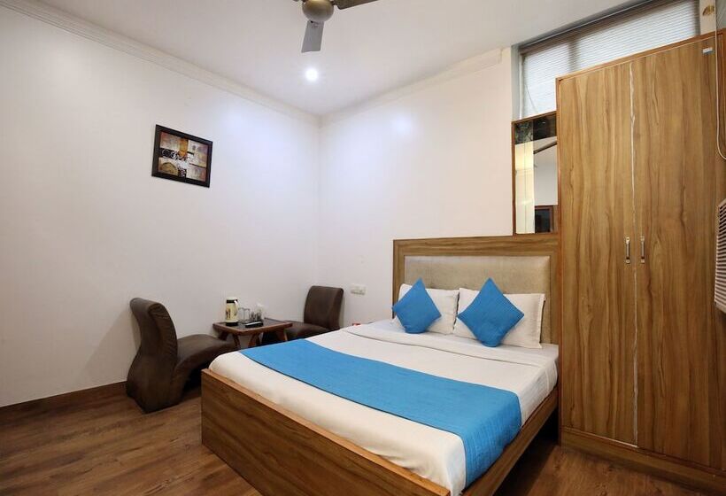 Fotos del hotel OYO 9230 Hotel Royal Brooks:  12