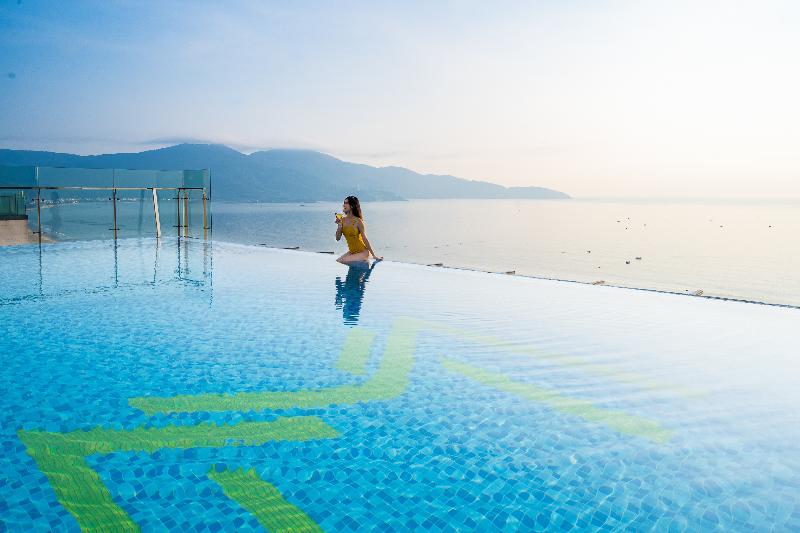 Fotos del hotel Maximilan Danang Beach:  5