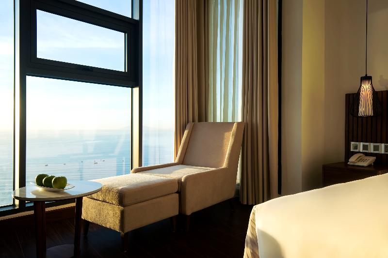 Fotos del hotel Maximilan Danang Beach:  7