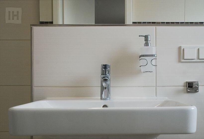 Fotos del hotel Isha:  7