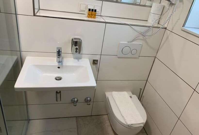 Fotos del hotel Isha:  5